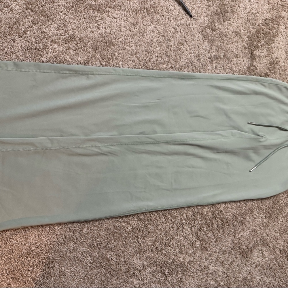 Sleek Light Moss Yoga Pants